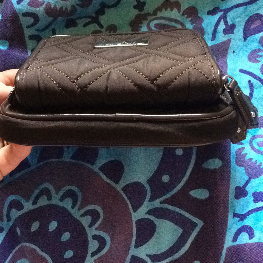 Vera Bradley chocolate wallet like new - Picture 5 of 7